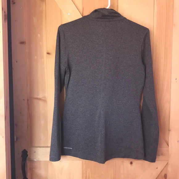 Running zip up - Picture 5 of 6